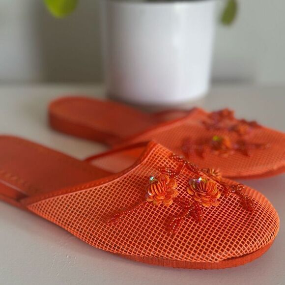 Peachy Orange Mesh Slippers With Sequin Flowers Size 10 - Picture 3 of 6